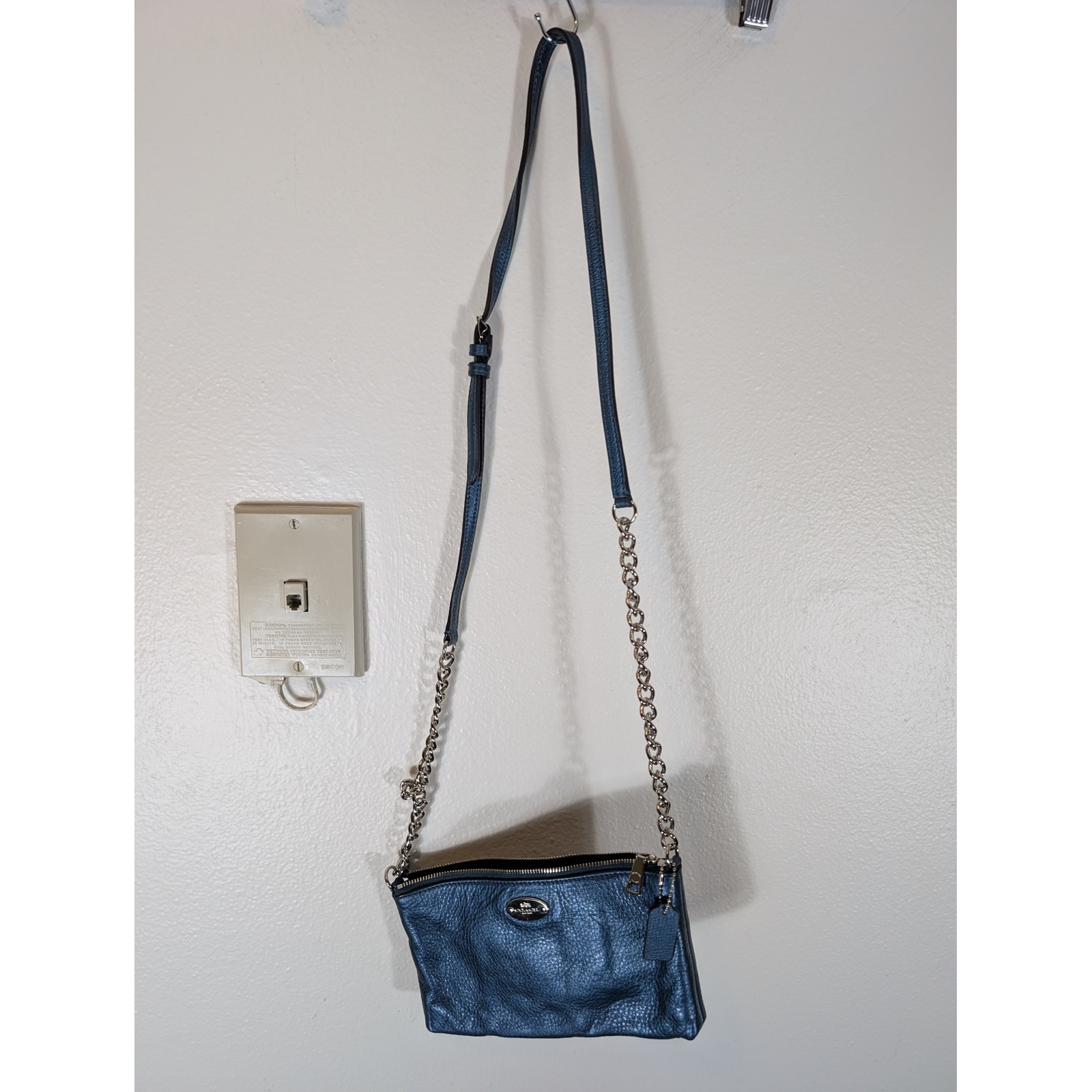 Coach Metallic Blue Pebbled Leather Chain Crossbody Bag Purse Zipper F52709